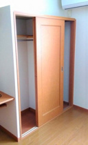 明るい色調の室内です