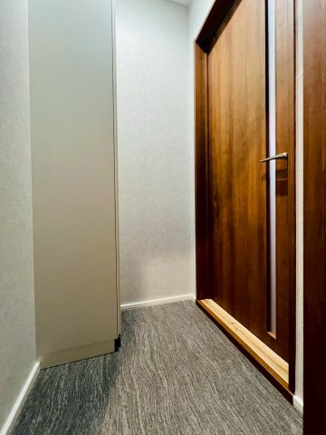 アルクグレイスの玄関