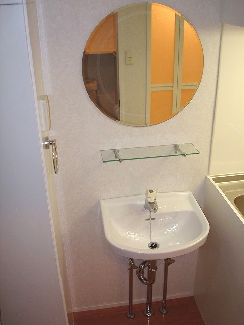 エンクレスト赤坂弐番館の洗面所|広い洗面スペース