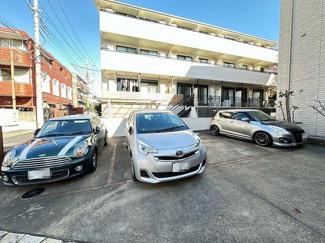 【駐車場】 | いつでも目の届く敷地内に駐車場があります♪お車をお持ちの方におすすめです！