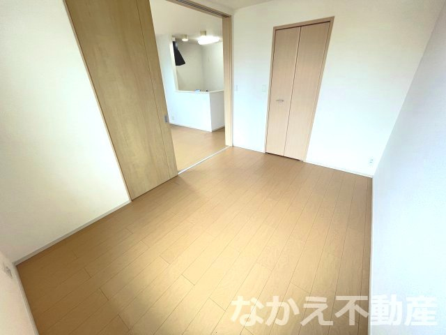 【寝室】 | 落ち着いた色調の寝室です