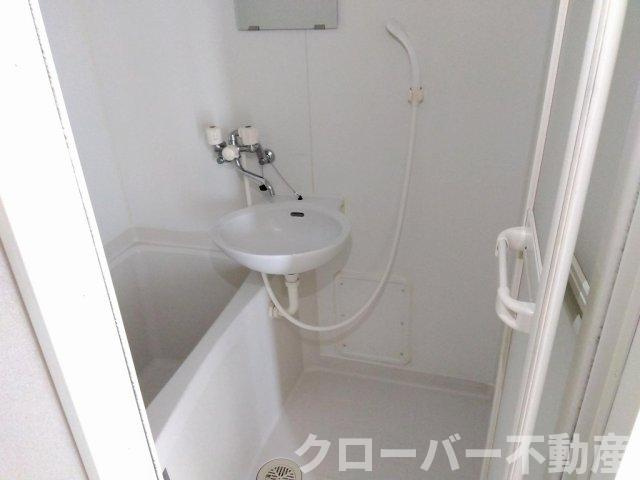 レオパレスブレッツァの浴室