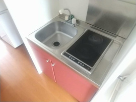 コンパクトなキッチンで掃除もラクラク