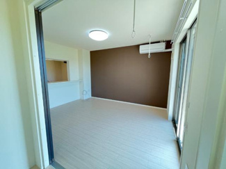 【洋室】 | メゾンド・マレ | 【メゾンド・マレ】リビング