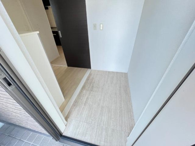 【洋室】 | メゾンド・マレ | 【メゾンド・マレ】玄関先