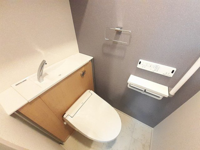 【トイレ】 | ラズリ