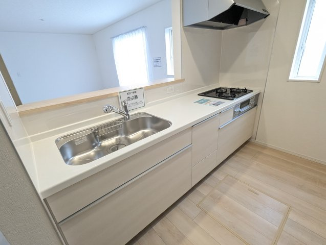 ひたちなか市磯崎町　第３のキッチン|お洒落なカウンターキッチン♪カウンター越しからリビングが見渡せるので、お子様の様子を見守りながらお料理が作れる嬉しいカウンターキッチン♪