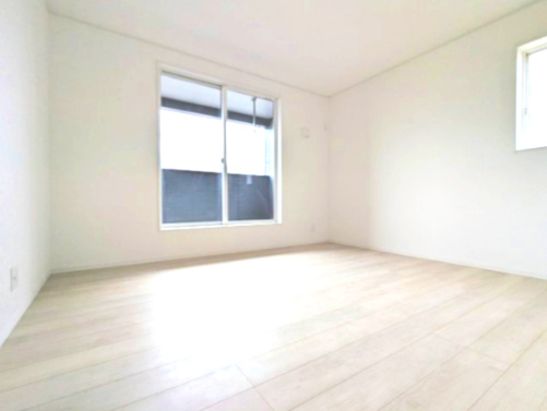 ひたちなか市磯崎町　第３の洋室|陽当たりが良くサッシにはペアーガラスを採用高い断熱性による省エネで快適な暮らしを～！