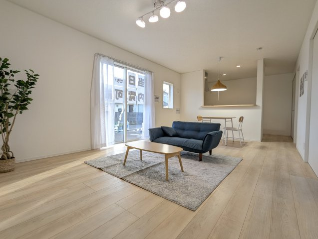 ひたちなか市磯崎町　第３の居間・リビング|明るく温かい住空間♪開放感のあるリビングは家族のコミュニケーションの場です♪