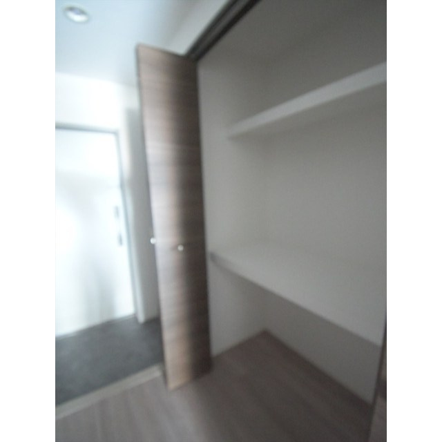 プライムガーデン若木の内装|220号室利用。実際には左右異なる（反転