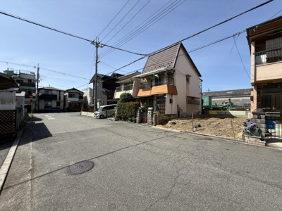 【前面道路含む現地写真】 | 【プレイワーク鳥飼本町3丁目】鳥飼北小・新築建売・4LDK | 前面道路含む現地写真です