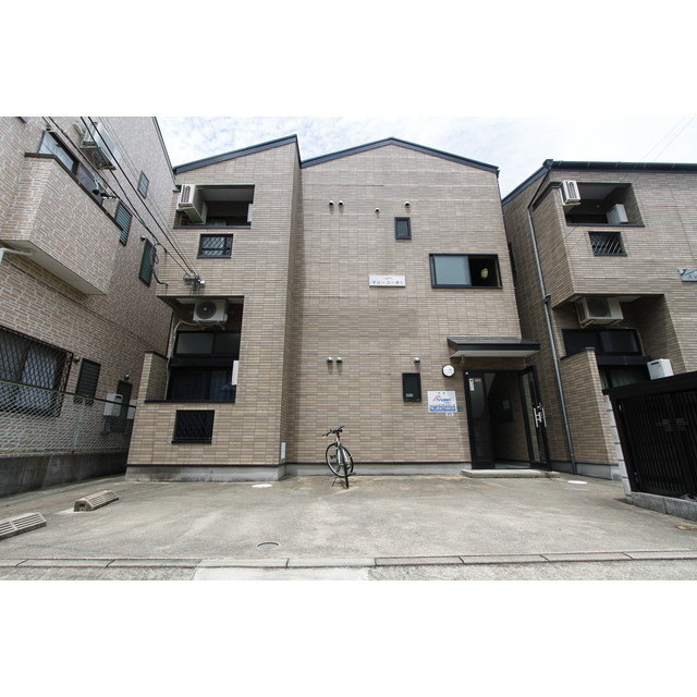 福岡市中央区今川２丁目のアパート