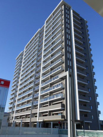 ライオンズプレイズ鳴海タワーの外観