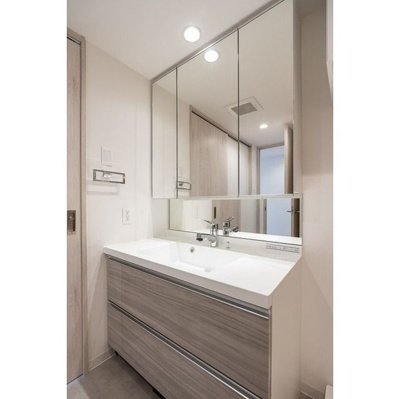 【洗面所】 | ＵＵＲコート志木 | ゆったりとスペースのある洗面所