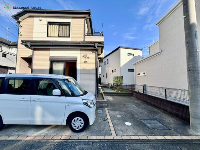 蓮田市藤ノ木1丁目　中古戸建の駐車場