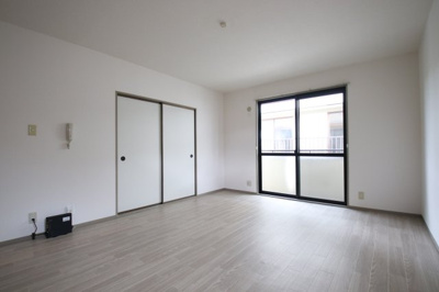 【居間・リビング】 | エセルディハイツB