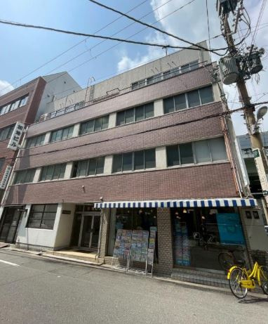 加地ビルの外観