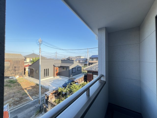 磯城郡田原本町　第2期全2棟のバルコニー|外からの目が気にならないバルコニーで洗濯物が干せます