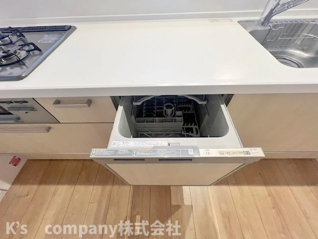 ●高座郡寒川町一之宮3丁目　中古戸建◎のキッチン|時間短縮に便利な食洗機付き◇◇