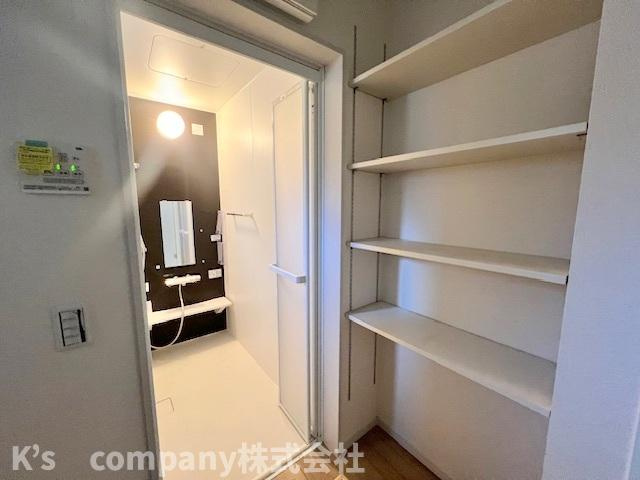 ●高座郡寒川町一之宮3丁目　中古戸建◎の収納|4段式収納スペース◇