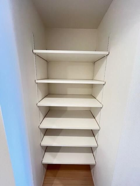 レジディア新御徒町の収納