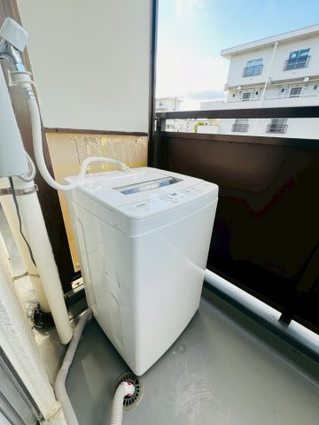 松が丘住宅14号棟のバルコニー