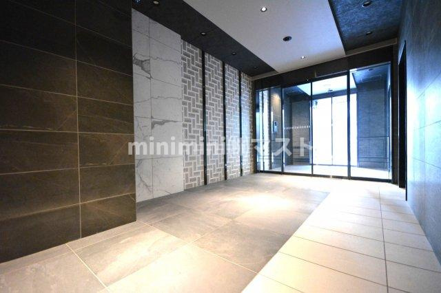 ファーストフィオーレ難波クレシアのロビー