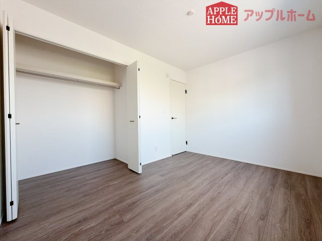 [新築住宅] 羽生市北 3期 全3棟の洋室|居室は全室収納あり！たっぷりある収納活用でお部屋もキレイを保てます♪