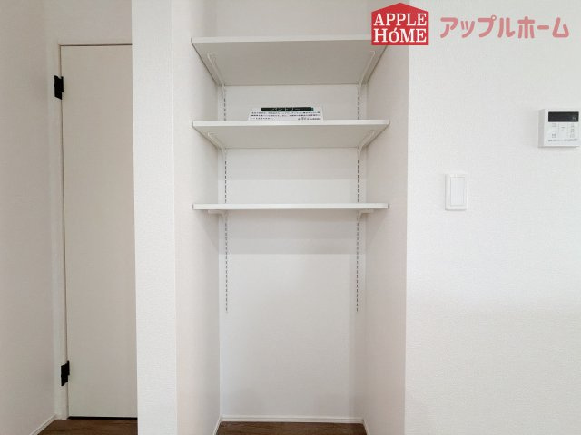 [新築住宅] 羽生市北 3期 全3棟の収納|キッチン横にパントリーあります♪