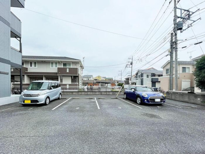 【駐車場】 | グローリアスハイツ