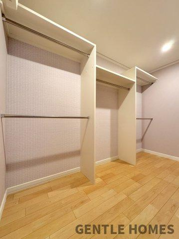 南区多賀１丁目戸建ての収納|広々としたウォークインクローゼット♪