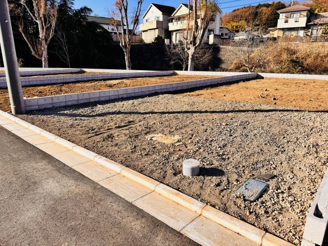 八王子市　石川町　建築条件付き売地　７期の前面道路含む現地写真|～前面6ｍ道路につき駐車しやすいです～