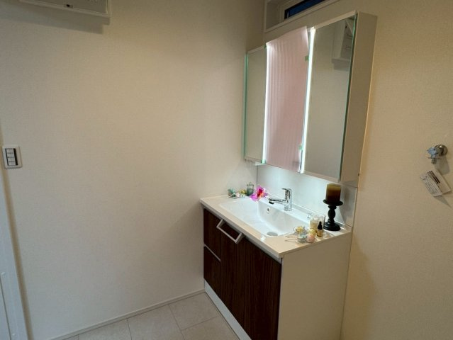 上福岡　新築一戸建ての独立洗面台|独立洗面台です