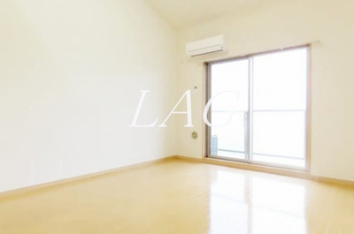 【居間・リビング】 | ルート相模が丘 | 洋室のお部屋です。