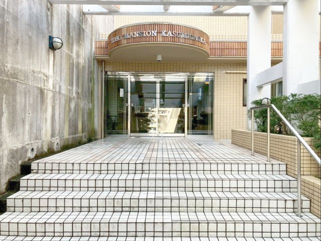 東峰マンション香住ヶ丘の外観|閑静な第一種低層エリアに位置するマンションです！