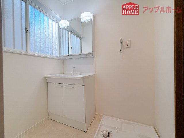 さいたま市緑区三室　中古戸建の独立洗面台|洗面台リフォーム済み