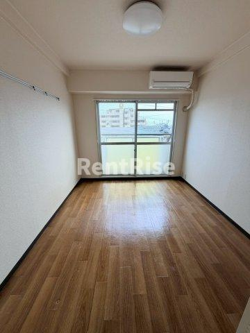 ベルトピア一宮2の居間・リビング