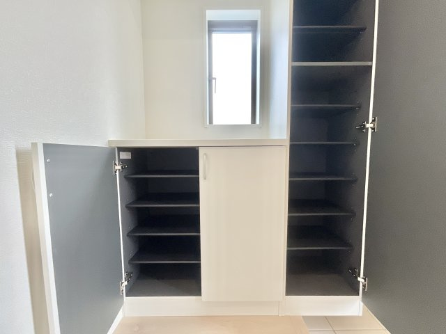 【玄関】 | 袖ケ浦市今井3丁目第5 | 建築施工例