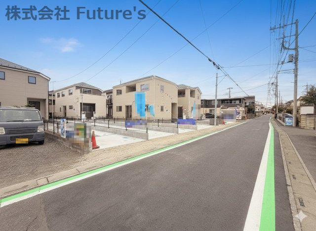 三郷市彦糸1丁目　新築戸建　全5棟　4号棟の前面道路含む現地写真|前面道路含む現地写真です。