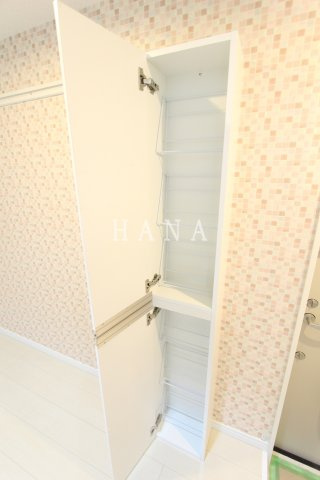 ユナイト黄金町オルチャータの玄関