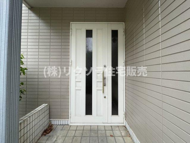 成田南町　中古一戸建ての玄関|■物件内覧・資金計画相談・住宅ローン相談、リフォーム相談、お問合せ受付中■
※当日・翌日のご内覧、ご相談はお電話でのお問合せがスムーズです！