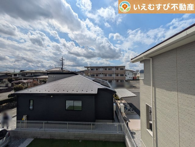 GRAFARE　深谷市上野台2期の展望|高い建物が無く開放感のある展望
バルコニーからの展望も開けていて閑静な住宅地が望めます。日当りも良いですね♪