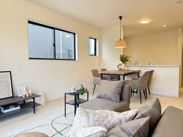 川越市寺尾第4期　新築一戸建て　1号棟の居間・リビング|おしゃれなリビングです