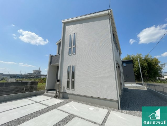 ★29(土)30(日)現地見学可能！★栗東市上鈎　全4邸の外観|安心の10年保証！外観を美しく保ち、雨水で汚れを落とします！気になることがありましたら、お気軽にお問い合わせください！
