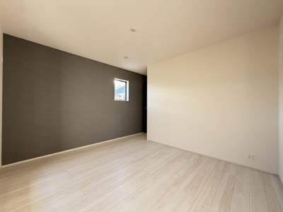 【洋室】 | うるま市田場（全4棟）3号棟 | 3号棟　洋室7.7帖＋大型WIC付き♪