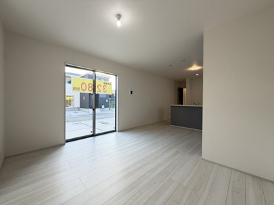 【居間・リビング】 | うるま市田場（全4棟）3号棟 | 3号棟　LDK16.5帖♪