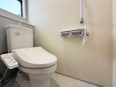 【トイレ】 | うるま市田場（全4棟）3号棟 | 3号棟　温水洗浄便座♪