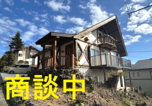商談中　伊豆七島を望む 無垢材を使用したログハウス