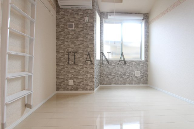 ユナイト日ノ出ルモンドの居間・リビング