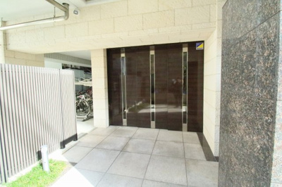 【エントランス】 | W.O.B.UMEDA